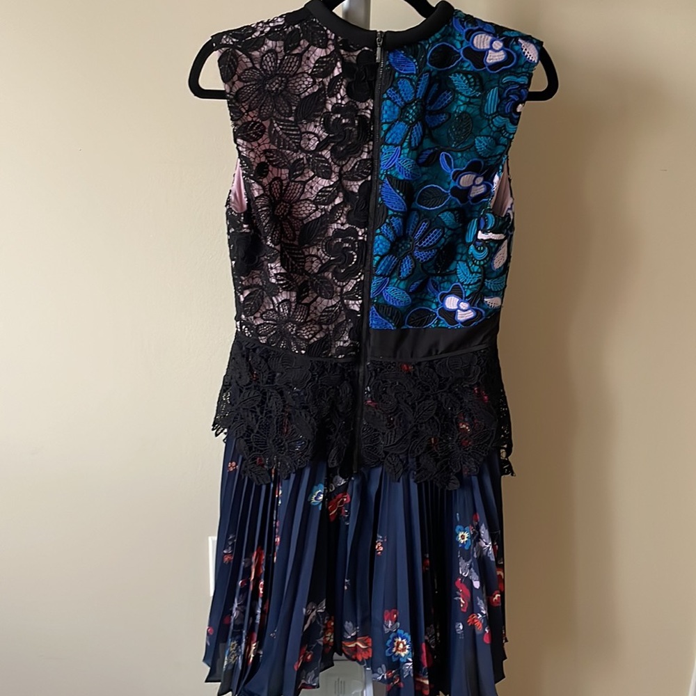 Self-Portrait Nina pleated skirt lace mini dress, size US 8 - Picture 5 of 13